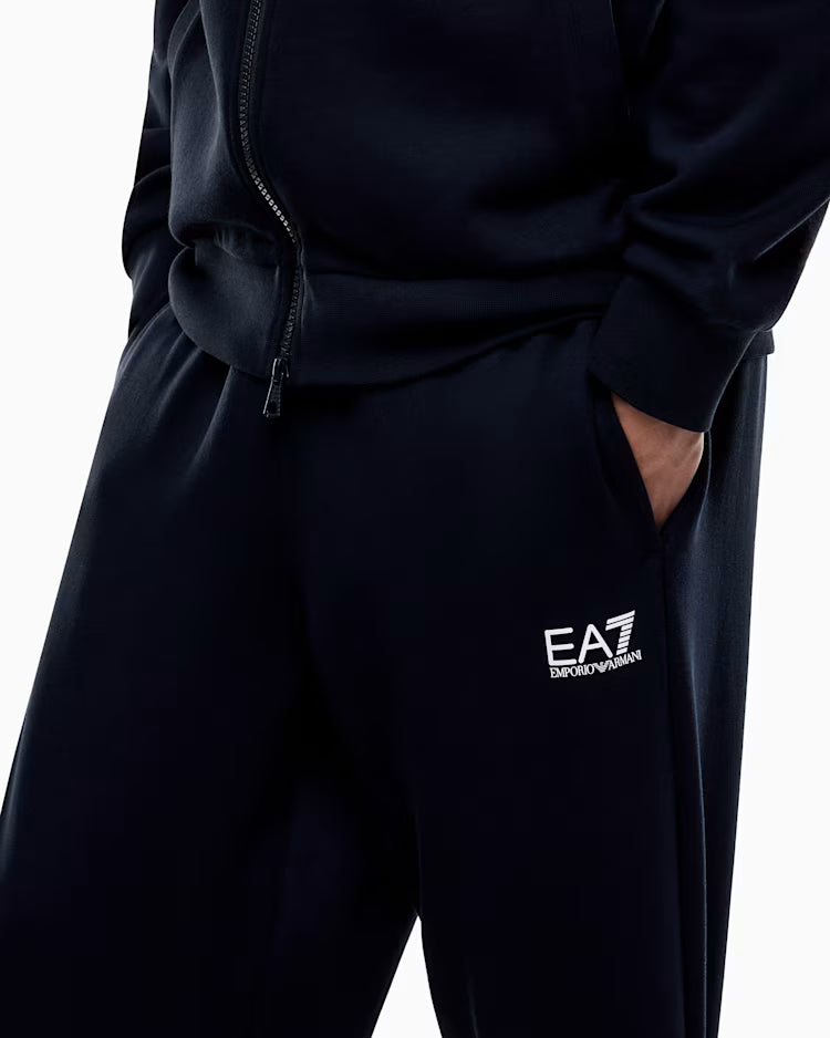 TUTA EA7