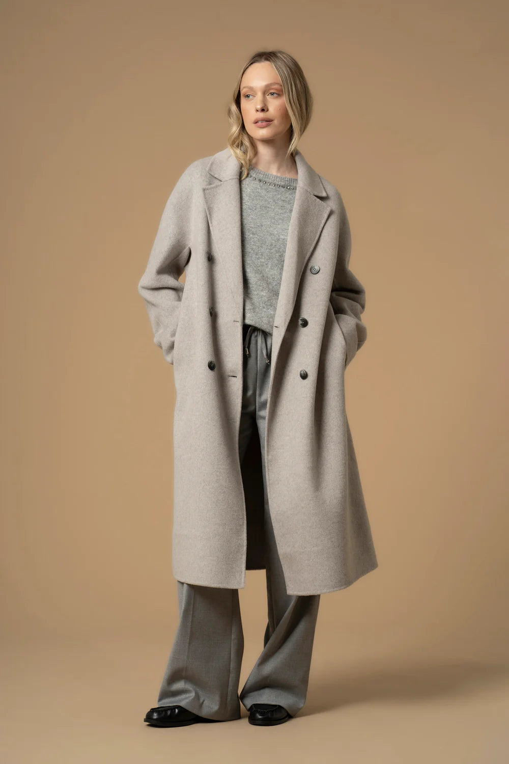 Cappotto doppiopetto con revers Kocca