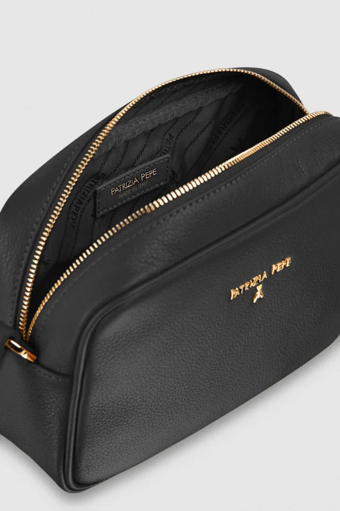 Camera bag in pelle con tasca interna Patrizia Pepe