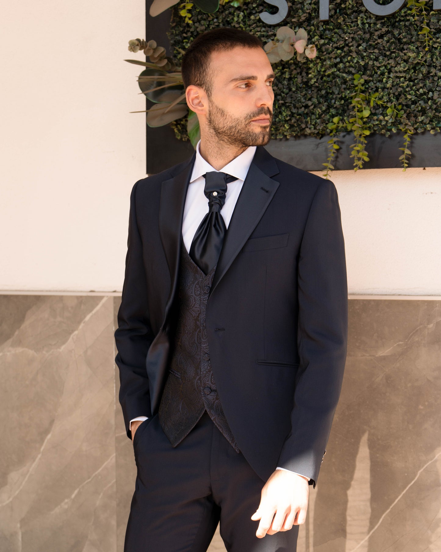 ABITO ANDREA VERSALI