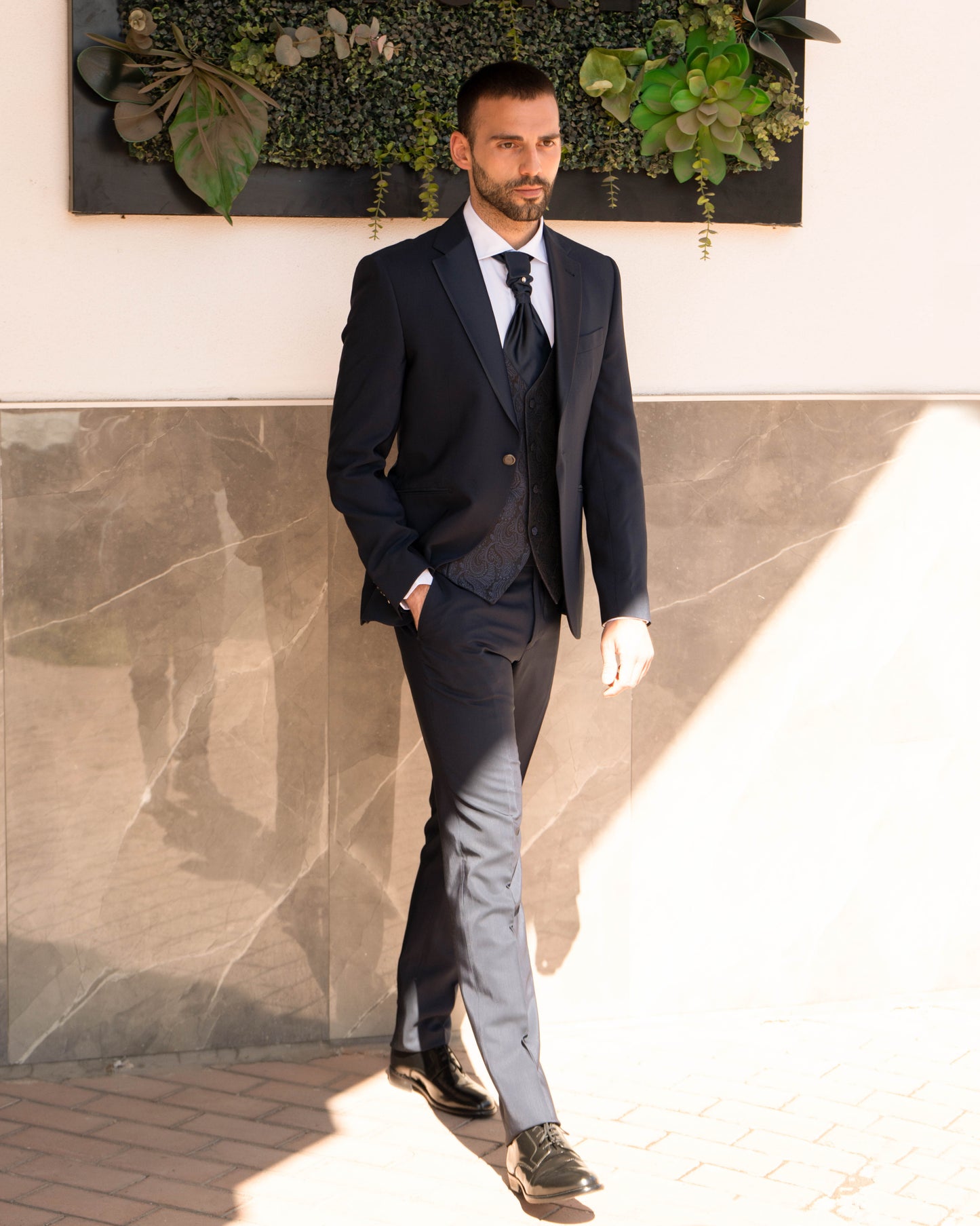 ABITO ANDREA VERSALI