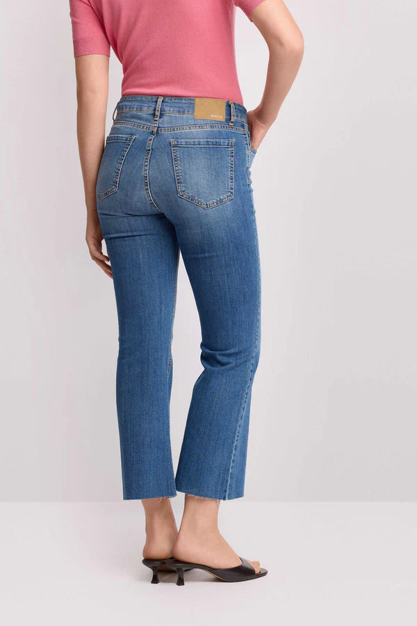 Pantaloni in denim taglio kick flare Kocca