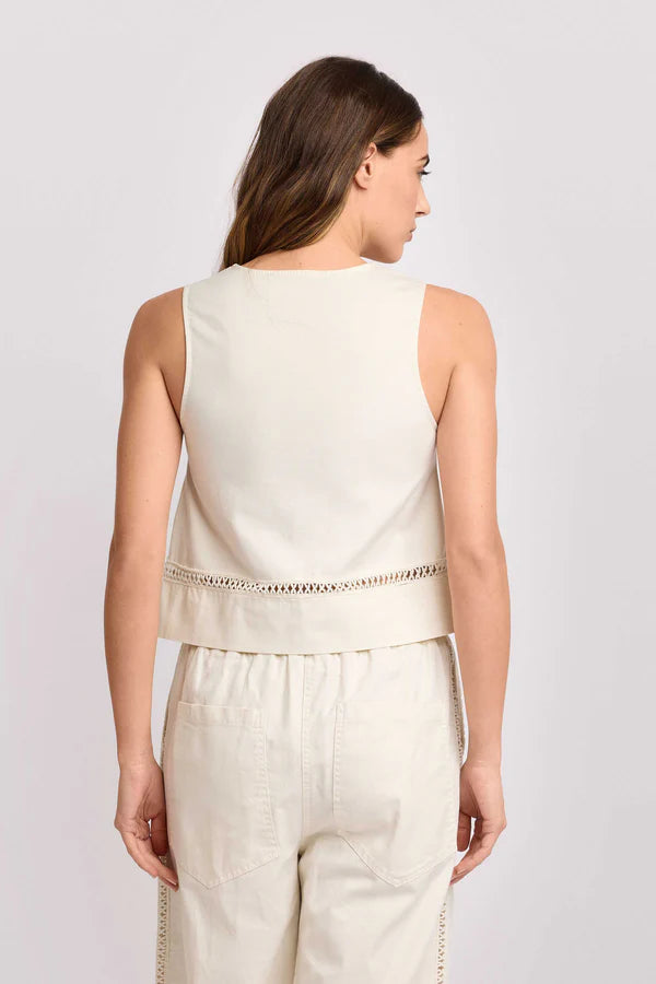 Top cropped con inserti traforati Kocca